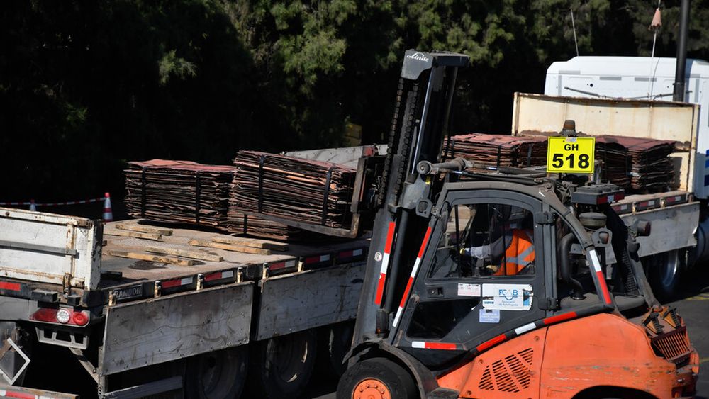 Le pisamos los talones: Perú asegura que podría superar a Chile en producción de cobre