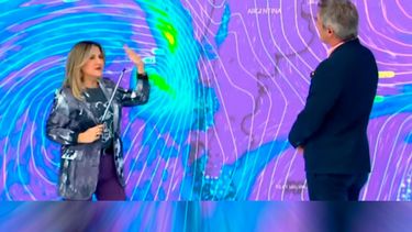 “Será un verdadero temporal”: Michelle Adam avisa de fuerte lluvia, muchísimo viento y río atmosférico