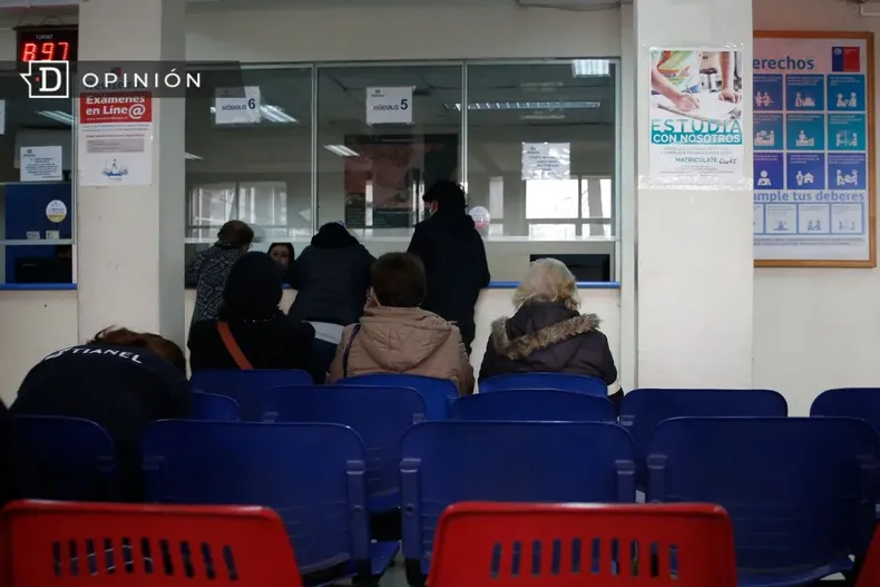 30798 imagen de la ventanilla de atencion de un cesfam.webp