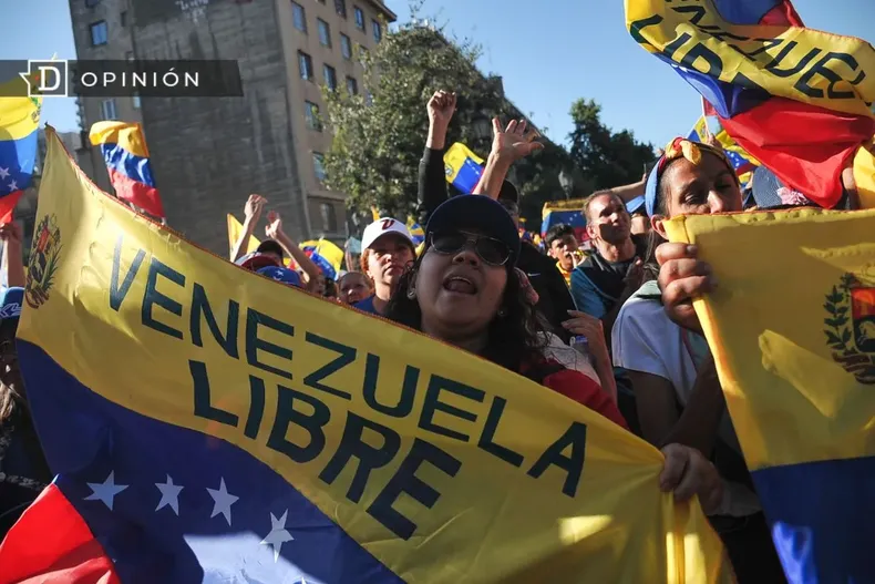 28439 venezolanos manifestandose en santiago.webp