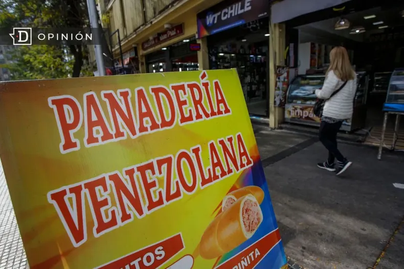 26214 imagen de un cartel de una panaderia venezolana en santiago.webp