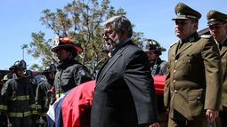 Carabinero asesinado: Hermana dice estar segura de que Carlos Retamal perdona a quien lo mató