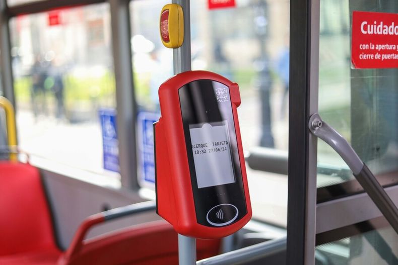 ademas de la luz anuncian alza de 20 para el transporte publico para este domingo.jpg