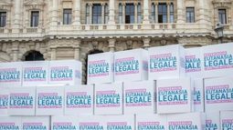 Referéndum: Italia cada vez más cerca de legalizar la eutanasia y la cannabis