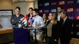 UDI contra la pared: RN pide “bajar un cambio” y gobierno acusa “secuestro de pensionados”