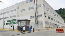 Escándalo en Ecuador: Seguridad Social paga 148 dólares por bolsas de cadáveres en tiempos de pandemia