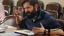 Gabriel Boric lanza duro misil contra Jaime Mañalich: “Culpar a la gente por los contagios es bien patudo”