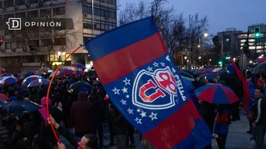 El Desconcierto | 21279 hinchas de la u manifestandose.webp