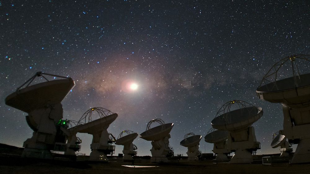 FOTOS| Radiotelescopio ALMA descubre galaxia espiral más antigua que se haya observado