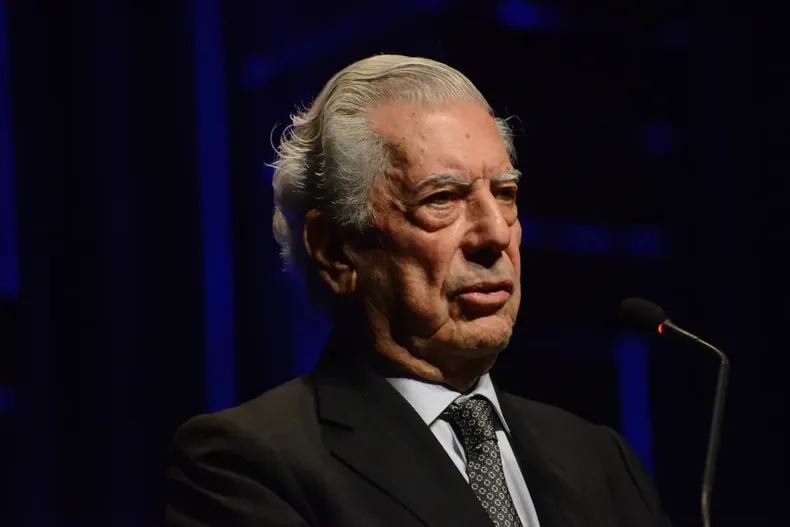 14280 mario vargas llosa.webp
