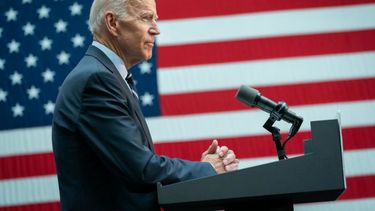 En el primer aniversario de su muerte Joe Biden recibirá a los familiares de George Floyd