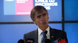 Empresa del ministro de Economía es embargada por no pago de millonarias deudas