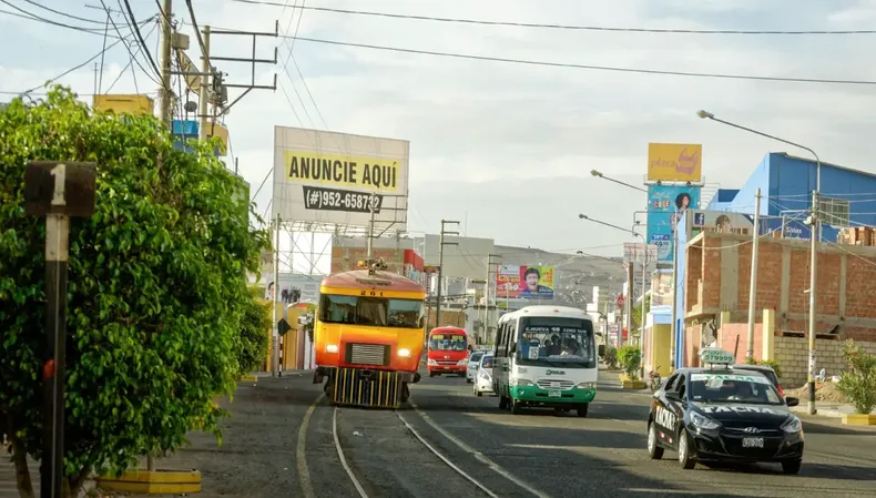 12697 tren tacna arica.webp