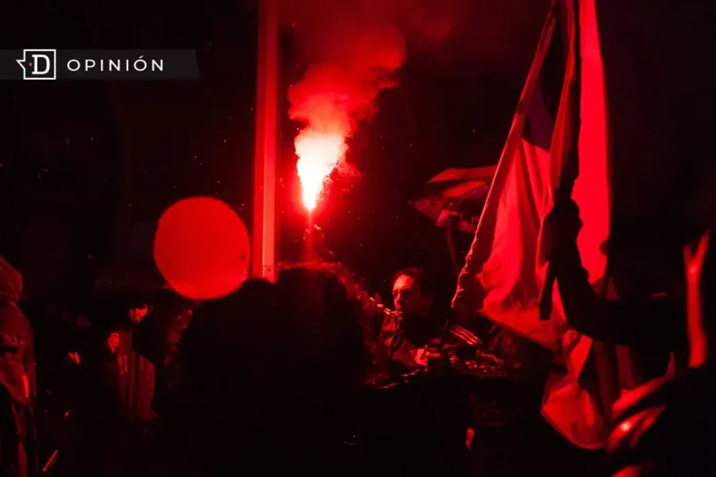 21273 foto de manifestacion frente a la embajada de argentina.webp