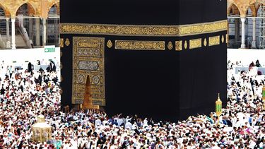 #MosqueMeToo: La campaña con la que musulmanas denuncian acoso sexual en la peregrinación a la Meca