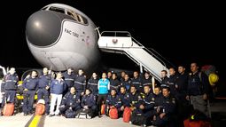 Brigadistas colombianos llegan a Chile para ayudar a combatir incendio