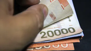 Gobierno y CUT sellan acuerdo por sueldo mínimo: Revisa en cuánto subirían los $510.000 actuales