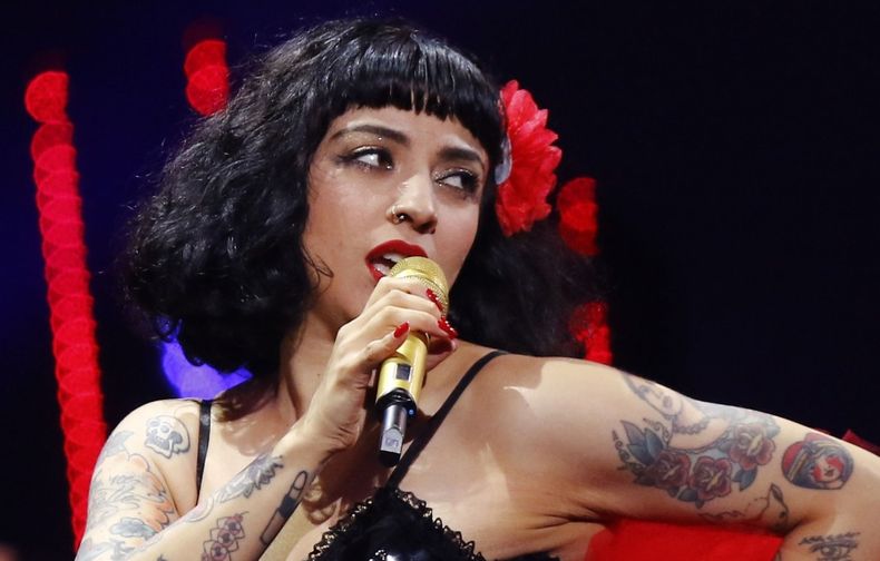 Mon Laferte.jpg