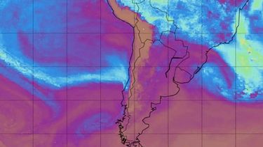 Sistema frontal con río atmosférico: Alerta en cuatro regiones por lluvia con isoterma cero alta