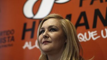 Pamela Jiles se define como la primera parlamentaria ex presa política y le llueven las críticas