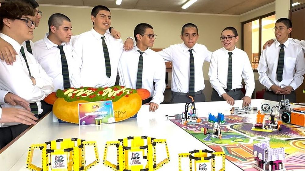 Estudiantes de Puente Alto buscan apoyo para representar a Chile en Mundial de Robótica