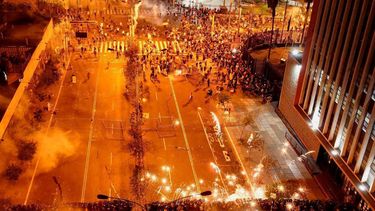 Estallido social en Perú: Abren investigación contra renunciado Merino tras muerte de manifestantes