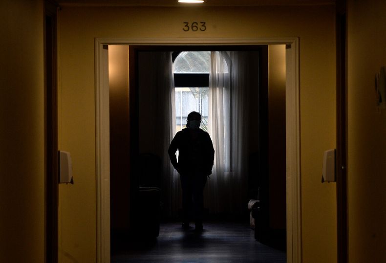 A_UNO_1199795.jpg