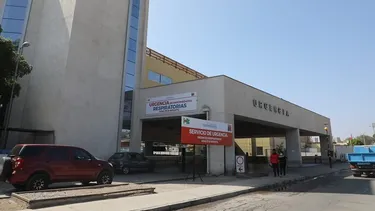 Madre era jefa en hospital donde su hijo trabajaba como médico: Deberá devolver $8 millones por no informar parentesco