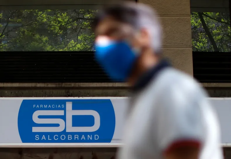 salcobrand recurre a la corte para anular condena por acoso con gritos y humillaciones que ordeno pagar 29 millones a trabajadora.webp