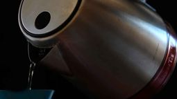 Desde hervidores a taladros: SEC formula cargos contra Mercado Libre por vender productos sin certificación