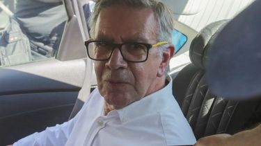 Lavín padre y Cathy Barriga: Está viviendo una situación muy difícil, injusta