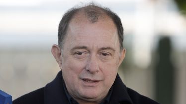 Ministro Iván Poduje anuncia viviendas sociales cerca del Parque Arauco - Agencia Uno