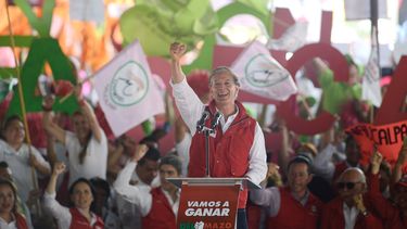 La izquierda estuvo a punto de acabar con casi un siglo de gobierno del PRI en el Estado de México, pero no lo logró