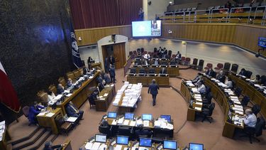 Senado confirma reajuste del sector público: $225 mil más de sueldo para los parlamentarios