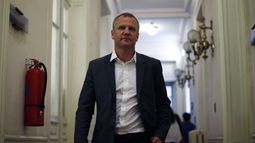 Felipe Kast se desmarca de Chile Vamos y presenta propuesta de matrimonio igualitario con Evópoli
