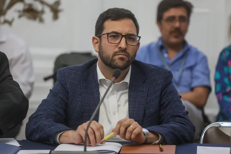 14924 a uno 1622943.webp