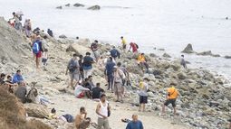 Decenas de miles de personas cruzaron a nado hacia España - Agencia EFE