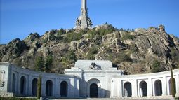 Gobierno español exhumará los restos del dictador Francisco Franco de su mausoleo