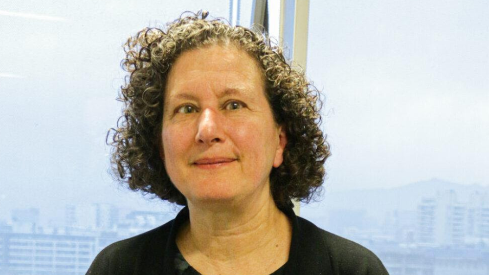 Eminencia en matemática por paridad de género académica: Dañina porque pone carga en mujeres