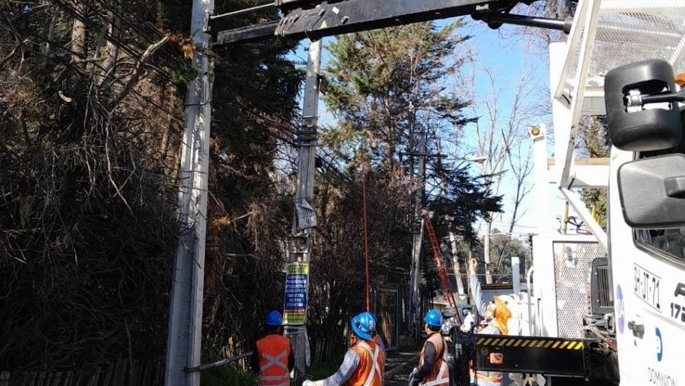 Enel: Seis de cada 10 personas cree que se justifica caducidad de su concesión