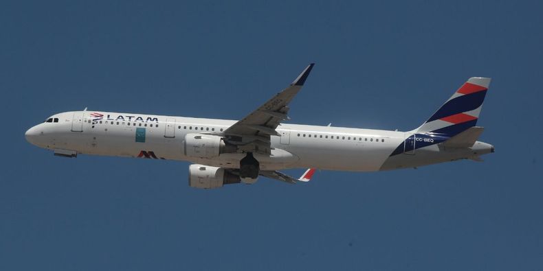 Corte de Apelaciones confirmó condena contra LATAM por vuelo cancelado / Agencia Uno