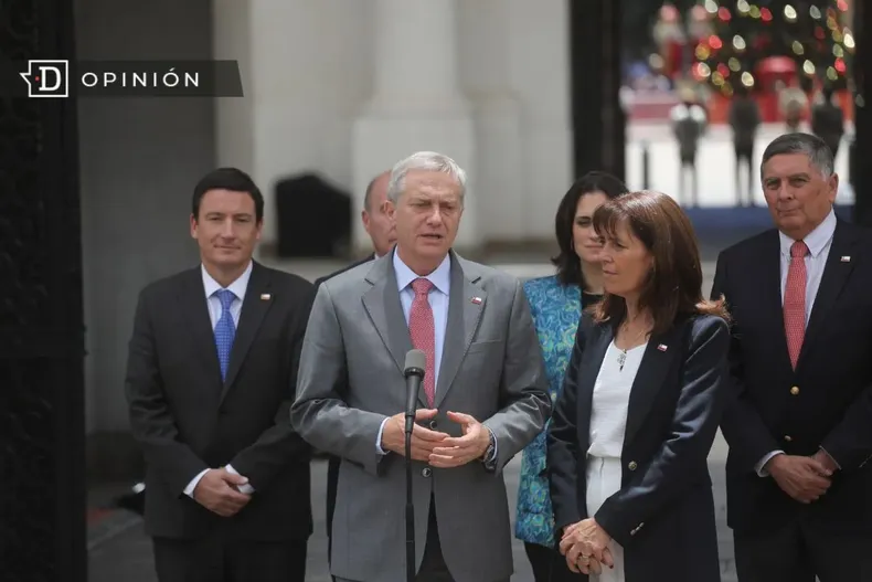 27914 jose antonio kast hablando en la moneda.webp