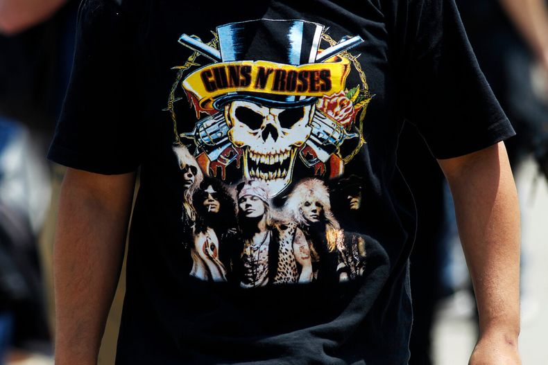 17354 polera guns.jpg