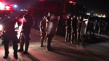 Basta ya de tanto abuso: Trabajadores en huelga de mina Chuquicamata denuncian represión policial absoluta y dura
