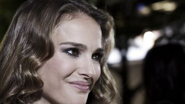 Natalie Portman rechaza visita a Israel para recibir premio Génesis