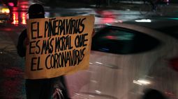 Mesa Social COVID recomienda a los chilenos evitar salir a manifestarse a las calles