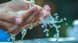 Crisis hídrica: Boric no descarta racionamiento de agua en el sector oriente de Santiago
