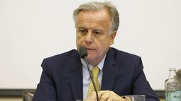 Frente Amplio insistirá en acusación constitucional contra ministro Santelices pese a no tener los votos para destituirlo