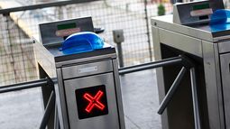 Metro presenta emergencia en plena hora punta: Siete estaciones de Línea 5 cerradas