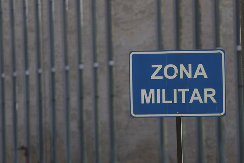 milicos.jpg